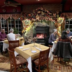Charlotte's - Dining room