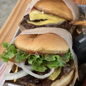 Burger Social - Hot Dogs Near Me - Guaynabo, Puerto Rico