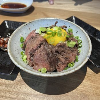 Shinya Shokudo - Wagyu Tataki Donburi, not worth the price at all - Izakaya Near Me - Seattle, Washington Shinya Shokudo - Wagyu Tataki Donburi, not worth the price at all - Izakaya Near Me - Seattle, Washington