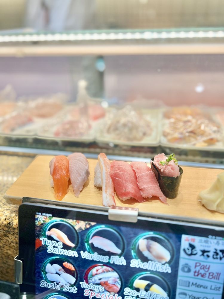 Standing Sushi Bar Nemuro Hanamaru 