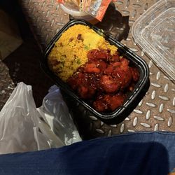 Kum Kau - Rib tips with pork fried rice