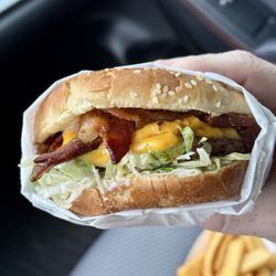 Crown Burgers - Bacon Cheeseburger - Really good but not amazing. Bit overpriced and wouldn't go out of my way but would eat here again or try a gyro.