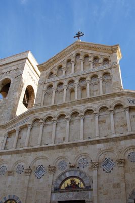 Cattedrale di Santa Maria Assunta e Santa Cecilia by null