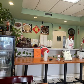 Pauline's Chinese Kitchen - a view of the dining area - Chinese Near Me - Hacienda Heights, California Pauline's Chinese Kitchen - a view of the dining area - Chinese Near Me - Hacienda Heights, California