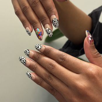 Shiro Brooklyn Nail Bar - Nail Salons Near Me - Brooklyn, New York Shiro Brooklyn Nail Bar - Nail Salons Near Me - Brooklyn, New York