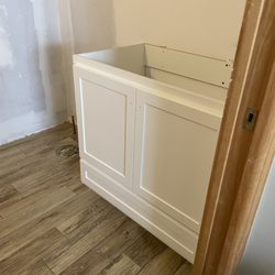 Thelen Cabinet