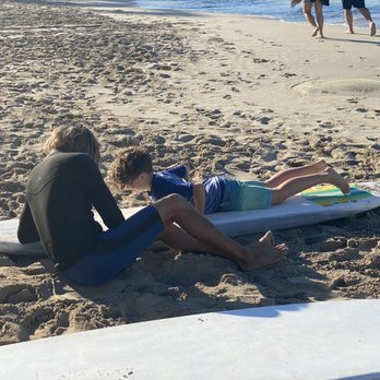 Sparky's Surf School - Surfing pop up drills on sand - Surf Schools Near Me - Honolulu, Hawaii Sparky's Surf School - Surfing pop up drills on sand - Surf Schools Near Me - Honolulu, Hawaii