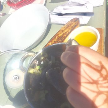 Sand Bar & Grill - Mussels - Pizza Near Me - Montague, Prince Edward Island