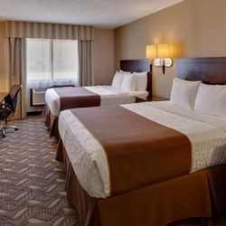Best Western Pontiac Inn - Two Queen Beds