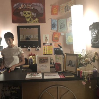 Mil Mundos Books - Bookstores Near Me - Brooklyn, New York