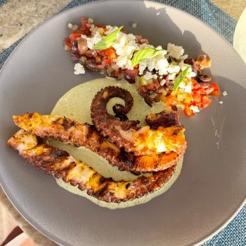 Le Cap Beach Club - Grilled Octopus - Italian Near Me - Cancún, ROO Le Cap Beach Club - Grilled Octopus - Italian Near Me - Cancún, ROO