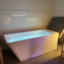 Great Lakes Sports Hub - Cold plunge