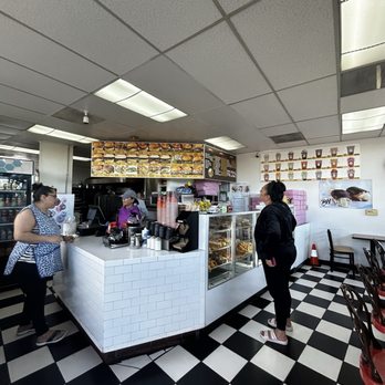 Donut Basket - Donuts Near Me - Milpitas, California