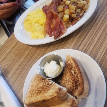 Wild Eggs - Breakfast & Brunch Near Me - Cincinnati, Ohio Wild Eggs - Breakfast & Brunch Near Me - Cincinnati, Ohio