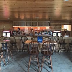 Getaway Bar N Grill - Lots of seating!