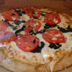 Spinach Splendito Fresco Pizza ($5 on Fridays).