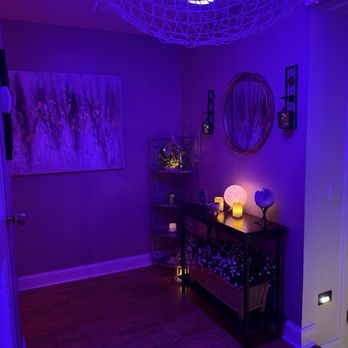Therapeutic Massage & Wellness - Hallway - Massage Near Me - Danbury, Connecticut Therapeutic Massage & Wellness - Hallway - Massage Near Me - Danbury, Connecticut