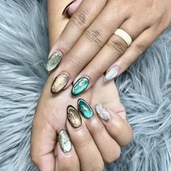 Sunny Nails & Spa