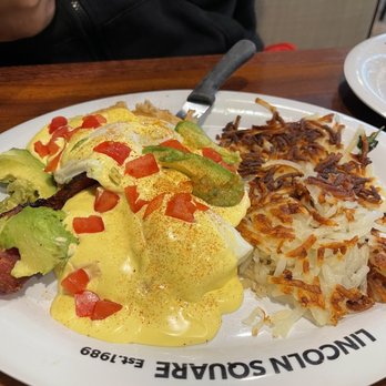 Lincoln Square Pancake House - Diners Near Me - Greenfield, Indiana