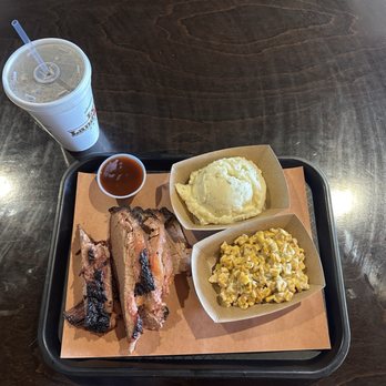Sharons BBQ South - Sliced brisket with next to flavorless potato salad and hard crusty corn. No sliced bread like it used have. - Barbeque Near Me - Abilene, Texas Sharons BBQ South - Sliced brisket with next to flavorless potato salad and hard crusty corn. No sliced bread like it used have. - Barbeque Near Me - Abilene, Texas