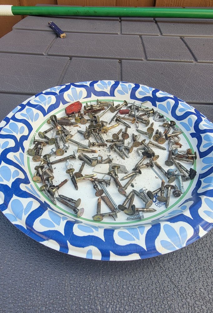 Slide of Elenes Roofing