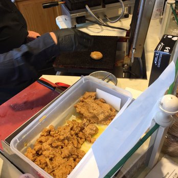 Woltje's - Desserts Near Me - Volendam, New Hampshire