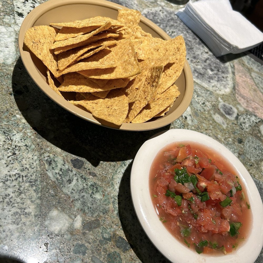 Aqui Cal-Mex - Chips & Salsa - Mexican Near Me - San Jose, California Aqui Cal-Mex - Chips & Salsa - Mexican Near Me - San Jose, California