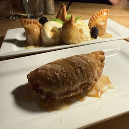 Gelato Dessert empanada Gelato Dessert empanada