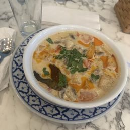 Tom Kha-Lg with tofu Tom Kha-Lg with tofu