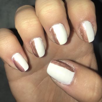 Fancy Nails - pinky's gold part is tinted purple and fades in the other nails - Nail Salons Near Me - Victoria, Texas