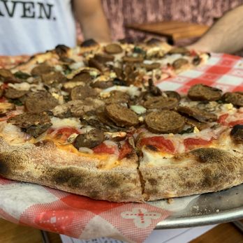 Da Legna x NOLO - Vegan pizza - Pizza Near Me - New Haven, Connecticut Da Legna x NOLO - Vegan pizza - Pizza Near Me - New Haven, Connecticut