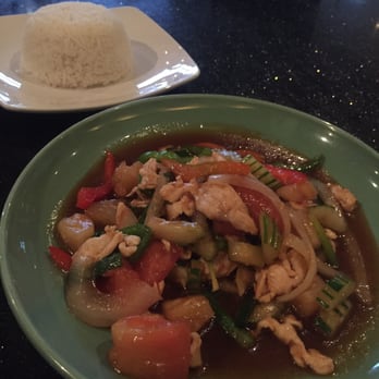 Thai Thani Celebration - Sweet and sour chicken - Thai Near Me - Kissimmee, Florida Thai Thani Celebration - Sweet and sour chicken - Thai Near Me - Kissimmee, Florida