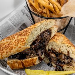 Neighborhood Tap House Carnes - Fig Glazed Prime Beef