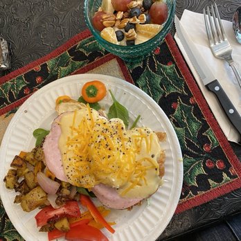 BarDew Valley - Eggs Benedicte - Bed & Breakfast Near Me - Bartlesville, Oklahoma