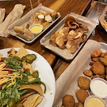 Braselton Brewing - Soft pretzels bits; side of chips; The Foursome; Chili cheese nachos - Breweries Near Me - Braselton, Georgia Braselton Brewing - Soft pretzels bits; side of chips; The Foursome; Chili cheese nachos - Breweries Near Me - Braselton, Georgia