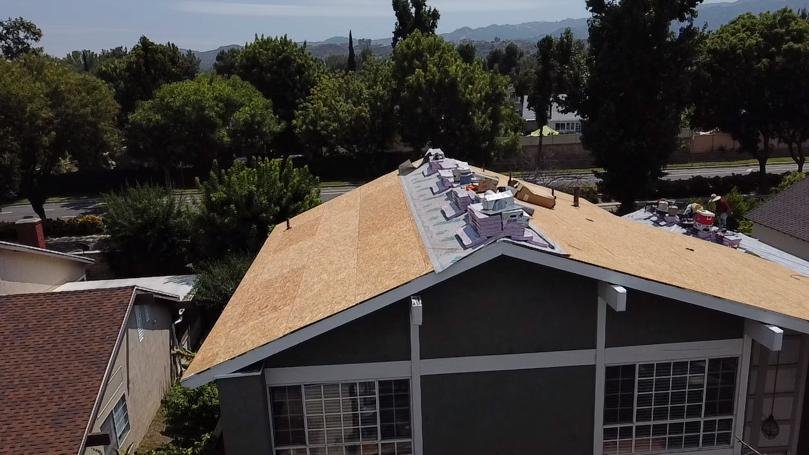 Slide of Pro Roofing Service