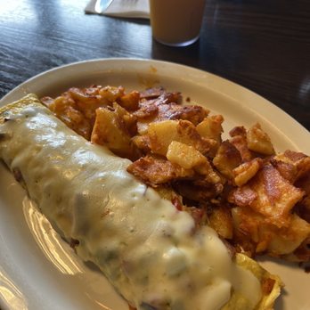 Sophia's Restaurant - South Buffalo Omelette - Breakfast & Brunch Near Me - Buffalo, New York