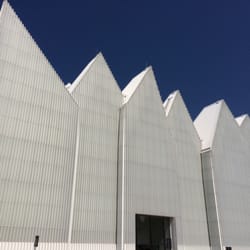 Filharmonia im. Mieczysława Karłowicza - "Cud" architektury z zewnątrz