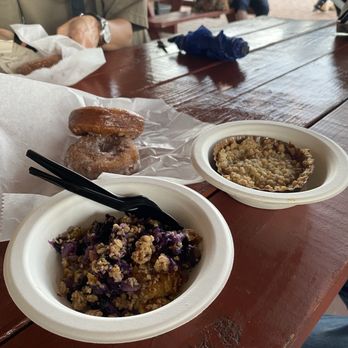 Southern Hill Farms - Apple cider donuts, apple crisp (seasonal flavor), blueberry cobbler - Fruits & Veggies Near Me - Clermont, Florida Southern Hill Farms - Apple cider donuts, apple crisp (seasonal flavor), blueberry cobbler - Fruits & Veggies Near Me - Clermont, Florida