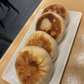 Min Min Pie House - Beef and Green Onion Pancake - Chinese Near Me - Alhambra, California Min Min Pie House - Beef and Green Onion Pancake - Chinese Near Me - Alhambra, California