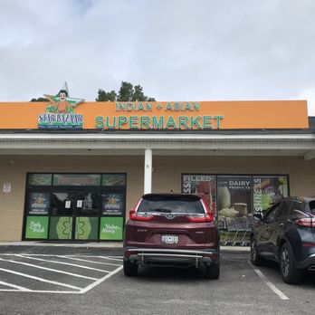 Star Bazaar - two cars parked in front of the store - Halal Near Me - Florence, South Carolina Star Bazaar - two cars parked in front of the store - Halal Near Me - Florence, South Carolina