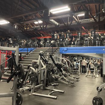 USA Gym - Lots of equipment! - Gyms Near Me - Los Angeles, California USA Gym - Lots of equipment! - Gyms Near Me - Los Angeles, California