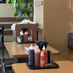 Pho Vietnam - Clean dining area