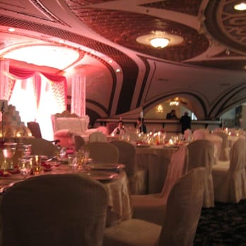 Floral Terrace - Even adjusted the center stage to the needs of the Bride and Groom. - Caterers Near Me - Floral Park, New York Floral Terrace - Even adjusted the center stage to the needs of the Bride and Groom. - Caterers Near Me - Floral Park, New York