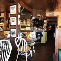 White Wolf Inn & Restaurant