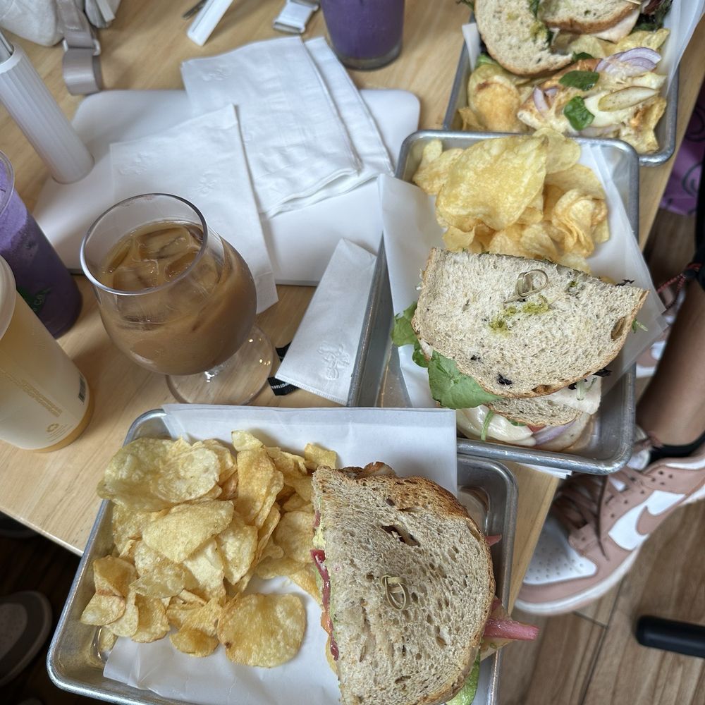 Ali’i Coffee - Sandwiches - Coffee & Tea Near Me - Honolulu, Hawaii