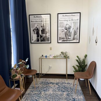 Bluebird Salon Suites - Waiting area. - Hair Salons Near Me - Norman, Oklahoma Bluebird Salon Suites - Waiting area. - Hair Salons Near Me - Norman, Oklahoma