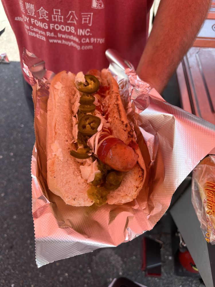 RONS HOT DOGS Logo