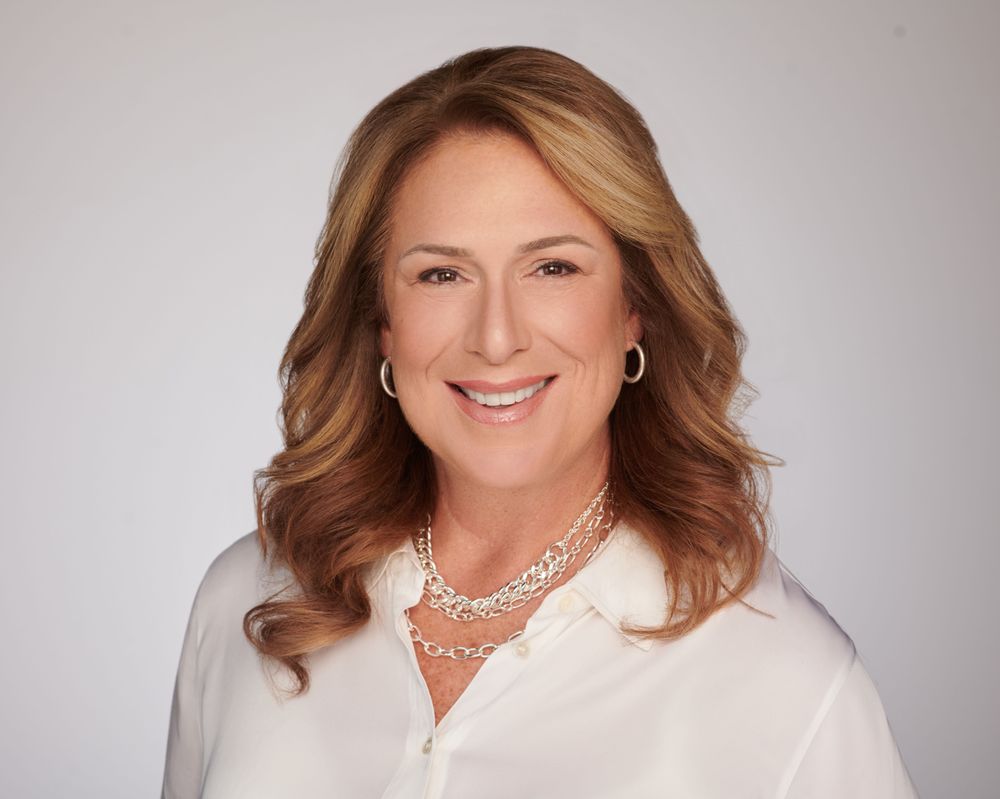 LOUDOUN FINE PROPERTIES PLATINUM GROUP REAL ESTATE Contact Agent