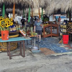 Juanchi's Produce